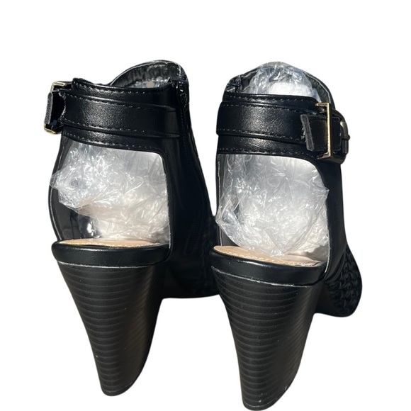 Shoe Dazzle Black Open Peep Toe Ankle Block Woven Heeled Dressy Sandal Size 7.5 - Picture 15 of 15